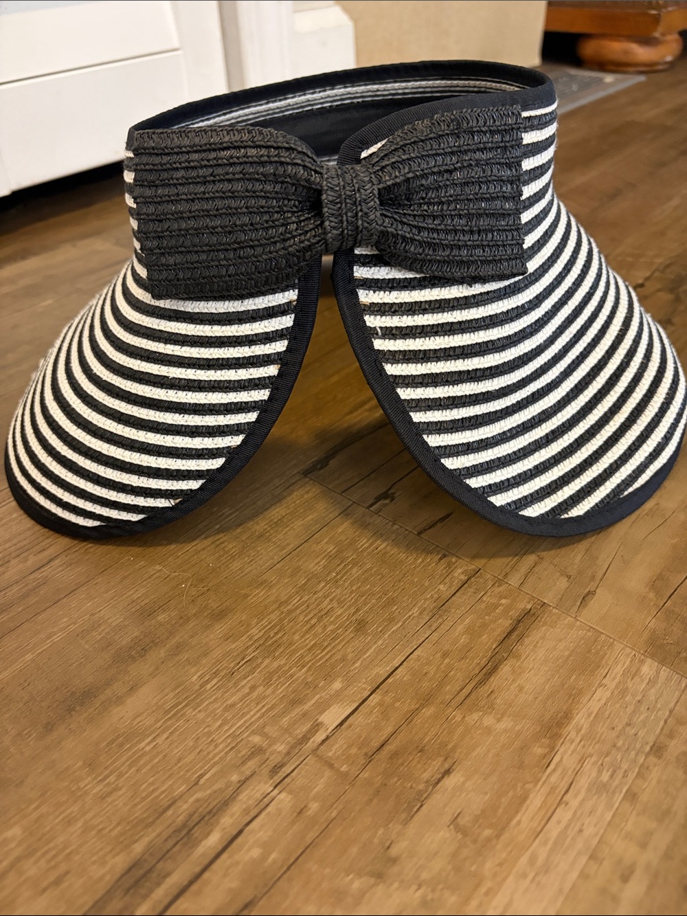 Fun Beach Hat Women’s Black & White Striped with black Bow. Rolls up for travel.